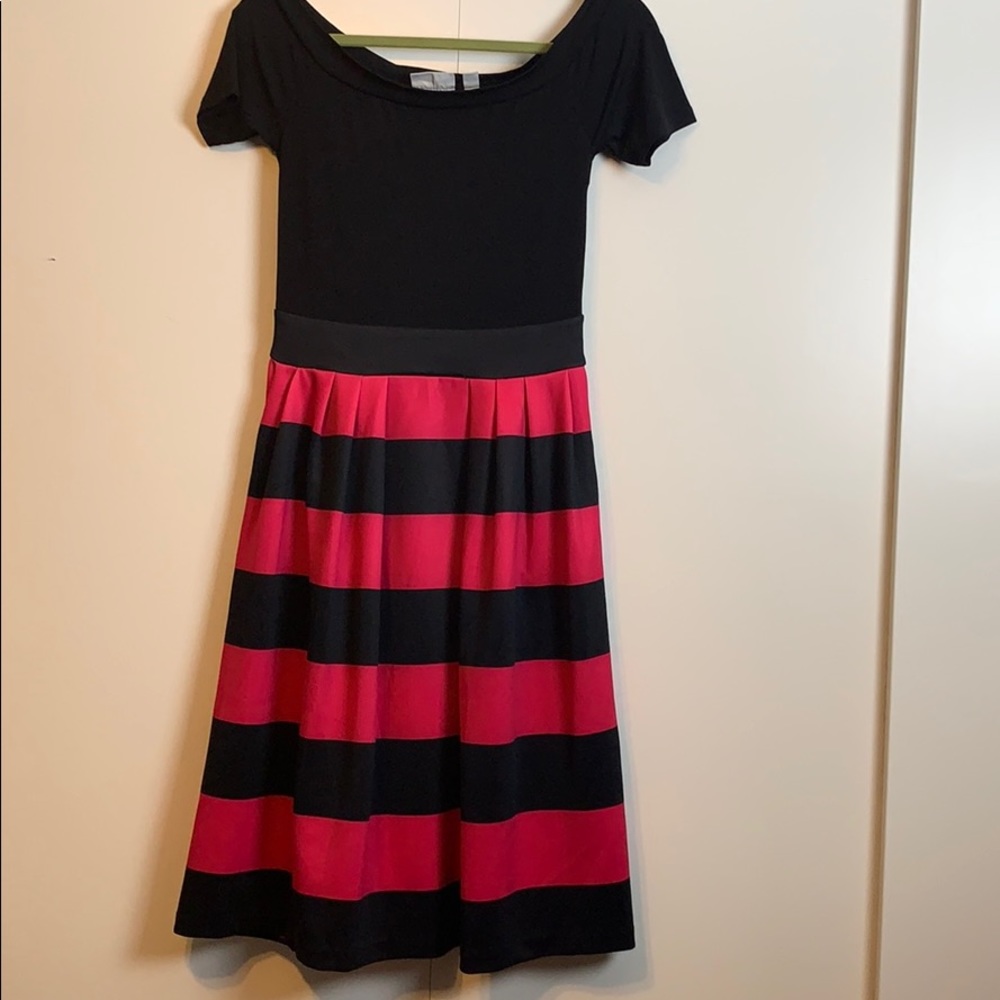 Dress - Picture 4 of 7